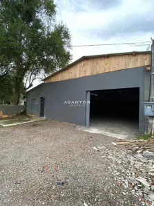 Galpão / Depósito / Armazém com 2 Quartos à venda, 305m² no Camobi, Santa Maria