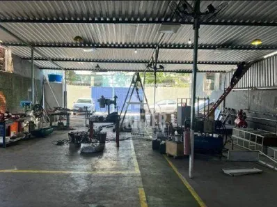 Galpão / Depósito / Armazém para alugar, 350m² no Centro, Niterói