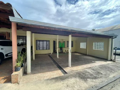 Casa de Condomínio com 3 Quartos para alugar, 61m² no Campo Pequeno, Colombo