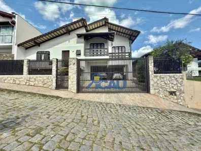 Casa com 3 Quartos à venda, 233m² no Badenfurt, Blumenau