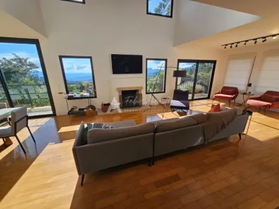 Casa de Condomínio com 4 Quartos à venda, 270m² no Alto da Boa Vista, Campos do Jordão