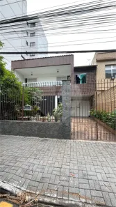 Casa Comercial com 4 Quartos para alugar, 130m² no Aterrado, Volta Redonda