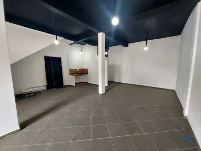 Loja / Salão / Ponto Comercial à venda, 72m² no Girassol, Ribeirão das Neves