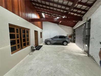 Sobrado com 2 Quartos para venda ou aluguel, 287m² no Vila Idalina, Poá