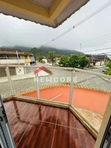Casa de Condomínio com 2 Quartos à venda, 82m² no Balneario Umurama, Mongaguá