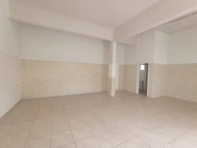 Loja / Salão / Ponto Comercial para alugar, 60m² no Rebouças, Curitiba