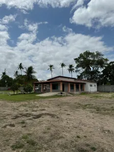 Fazenda / Sítio / Chácara com 3 Quartos para venda ou aluguel, 5000m² no , Aquiraz