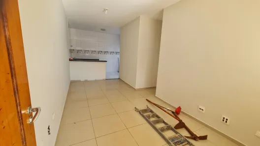 Casa com 3 Quartos para alugar, 94m² no Ernani Moura Lima, Londrina
