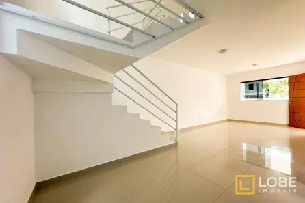 Sobrado com 3 Quartos à venda, 140m² no Velha Central, Blumenau
