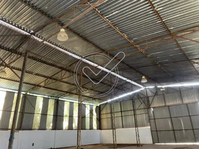 Galpão / Depósito / Armazém para venda ou aluguel, 500m² no , Araçariguama