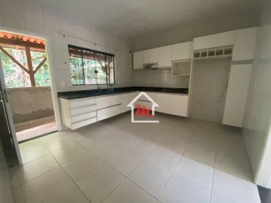 Casa com 3 Quartos para alugar, 68m² no Velha Central, Blumenau