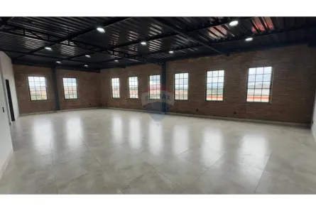 Loja / Salão / Ponto Comercial para alugar, 100m² no Jardim Doutor Júlio de Mesquita Filho, Bragança Paulista
