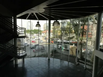 Prédio Inteiro para alugar, 913m² no Morumbi, São Paulo
