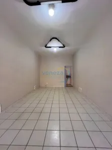 Galpão / Depósito / Armazém para alugar, 31m² no Vitória, Londrina
