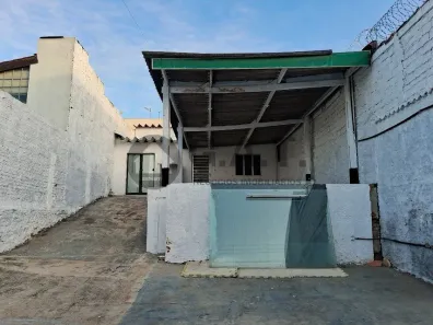 Casa Comercial com 2 Quartos para alugar, 130m² no Centro, Sorocaba