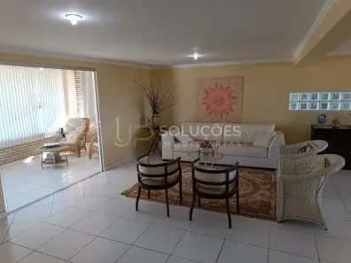 Casa de Condomínio com 4 Quartos à venda, 450m² no Região dos Lagos, Brasília