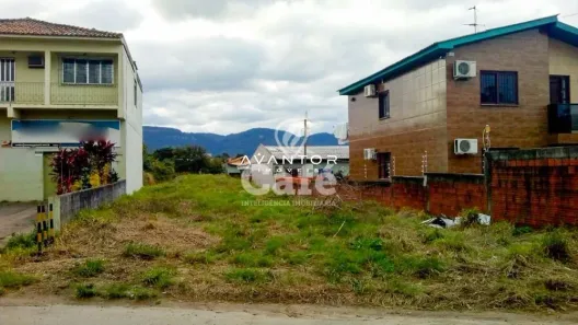 Terreno / Lote / Condomínio à venda, 583m² no São José, Santa Maria