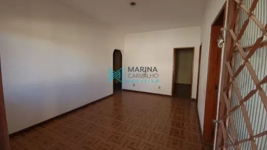 Casa com 5 Quartos à venda, 200m² no Centro, Confins