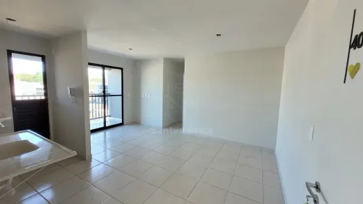 Apartamento com 3 Quartos para alugar, 60m² no Centro, Cambé