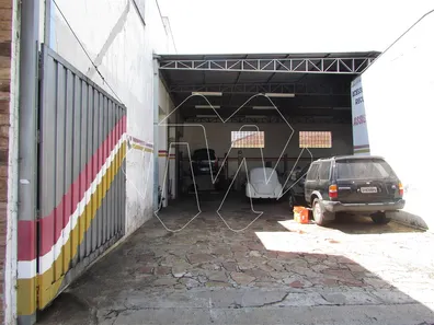 Loja / Salão / Ponto Comercial à venda, 1m² no Centro, Araraquara