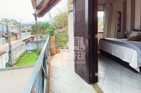 Casa com 3 Quartos à venda, 140m² no Itaipu, Niterói