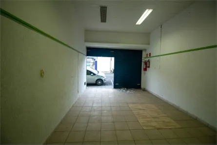 Prédio Inteiro à venda, 690m² no Centro, São Roque