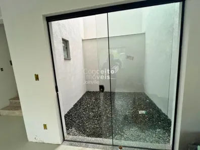 Sobrado com 2 Quartos à venda, 97m² no Boa Vista, Joinville