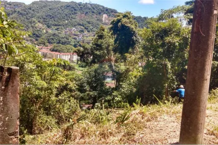 Terreno / Lote / Condomínio à venda, 922m² no Quitandinha, Petrópolis