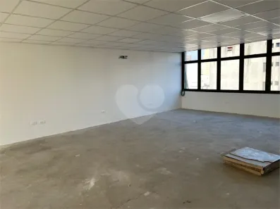 Conjunto Comercial / Sala com 2 Quartos para alugar, 140m² no República, São Paulo