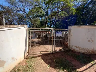 Fazenda / Sítio / Chácara com 3 Quartos para alugar, 361m² no Encontro Valparaíso I, São Carlos
