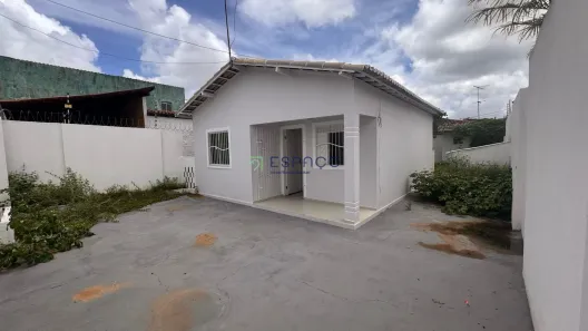 Casa com 3 Quartos para alugar, 80m² no Cajupiranga, Parnamirim