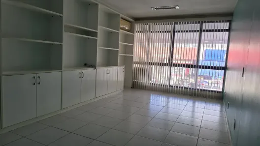 Conjunto Comercial / Sala à venda, 22m² no Asa Norte, Brasília