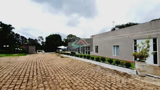 Fazenda / Sítio / Chácara com 4 Quartos à venda, 3000m² no , Mairinque