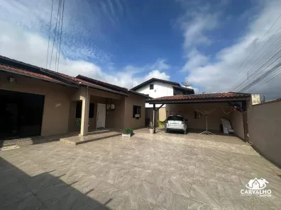 Casa com 2 Quartos para alugar, 160m² no Centro, Penha