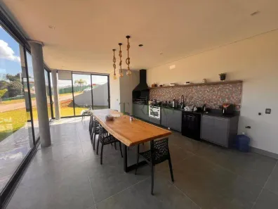 Casa de Condomínio com 4 Quartos à venda, 441m² no Serra Azul, 