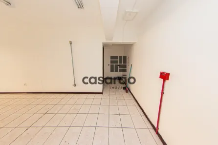 Loja / Salão / Ponto Comercial à venda, 56m² no Bonfim, Santa Maria