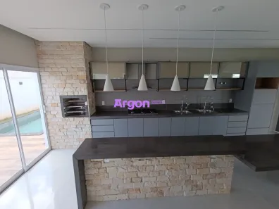 Casa com 4 Quartos à venda, 196m² no Residencial Condomínio Jardim Veneza, Senador Canedo
