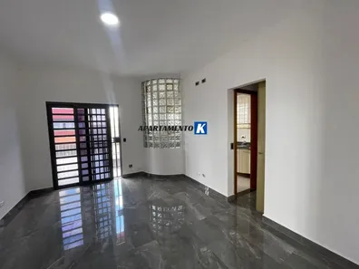 Sobrado com 4 Quartos para alugar, 246m² no Jardim Paraventi, Guarulhos