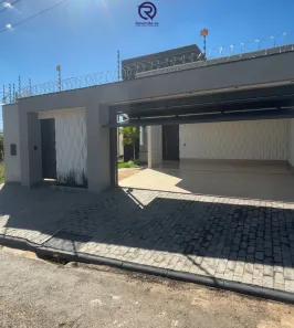 Casa com 3 Quartos à venda, 177m² no Setor Cristina II, Trindade