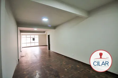 Conjunto Comercial / Sala para alugar, 79m² no Centro, Curitiba
