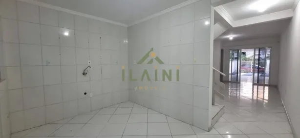 Sobrado com 2 Quartos para alugar, 150m² no Centro, Camboriú