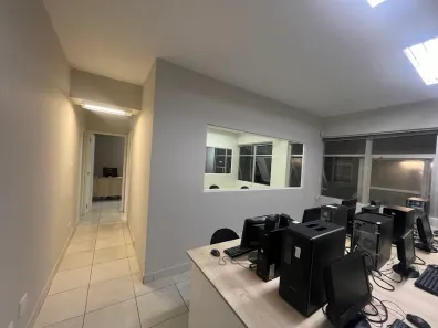 Prédio Inteiro para alugar, 80m² no São Pedro, São José dos Pinhais