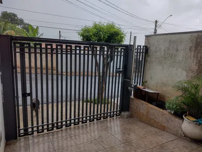Sobrado com 2 Quartos à venda, 217m² no Parque Dona Esther, Cosmópolis