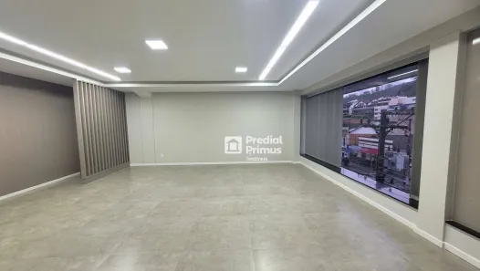 Prédio Inteiro para alugar, 650m² no Centro, Nova Friburgo