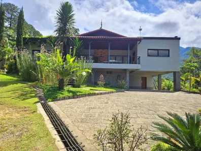 Casa de Condomínio com 3 Quartos à venda, 330m² no Serrinha do Alambari (Agulhas Negras), Resende