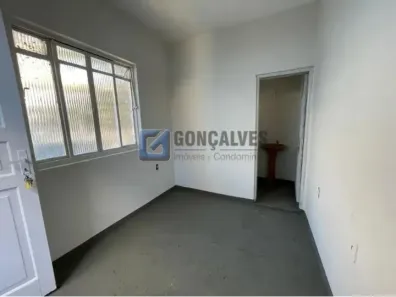 Casa com 2 Quartos para alugar, 150m² no Baeta Neves, São Bernardo do Campo