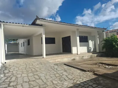 Casa com 3 Quartos para alugar, 220m² no Bancários, João Pessoa