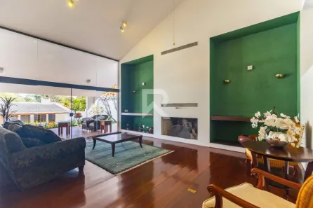 Casa com 8 Quartos para alugar, 1000m² no Jardim Social, Curitiba