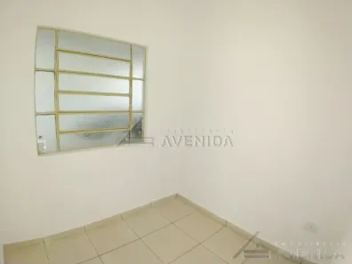 Casa com 3 Quartos para alugar, 70m² no Cafezal, Londrina
