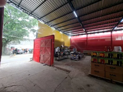 Galpão / Depósito / Armazém à venda, 800m² no Recreio dos Bandeirantes, Rio de Janeiro
